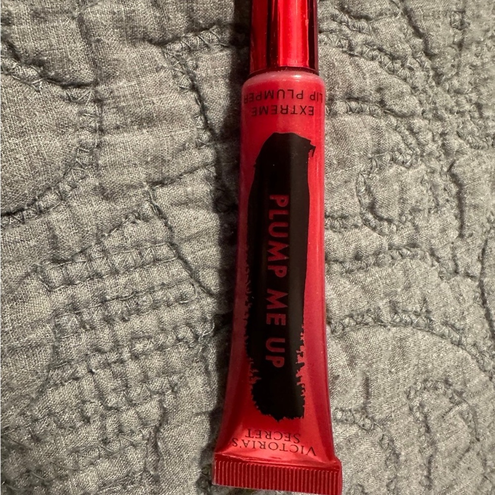 Victoria's Secret Extra Plumper Lip Gloss - Vivid Red